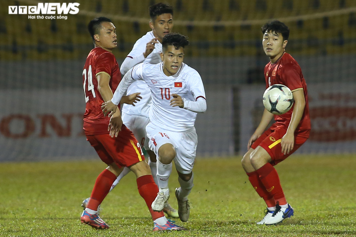 Quang Hải, Công Phượng tái xuất, tuyển Việt Nam mạnh áp đảo đội U22 - 1