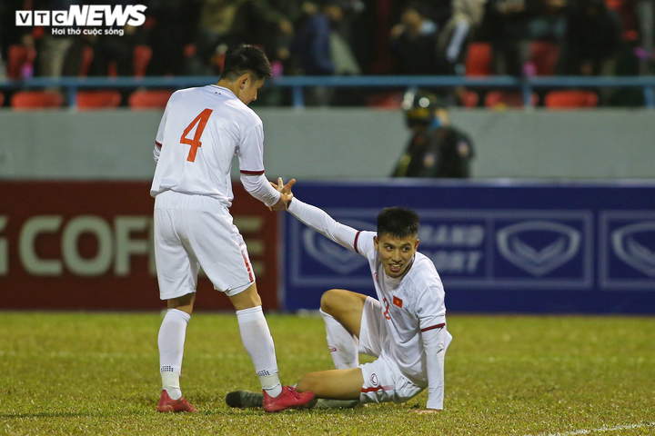 Quang Hải, Công Phượng tái xuất, tuyển Việt Nam mạnh áp đảo đội U22 - 3