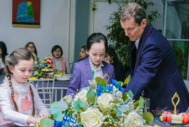 Diva Hồng Nhung: 'Chồng cũ của tôi rất tốt, yêu con' - 3