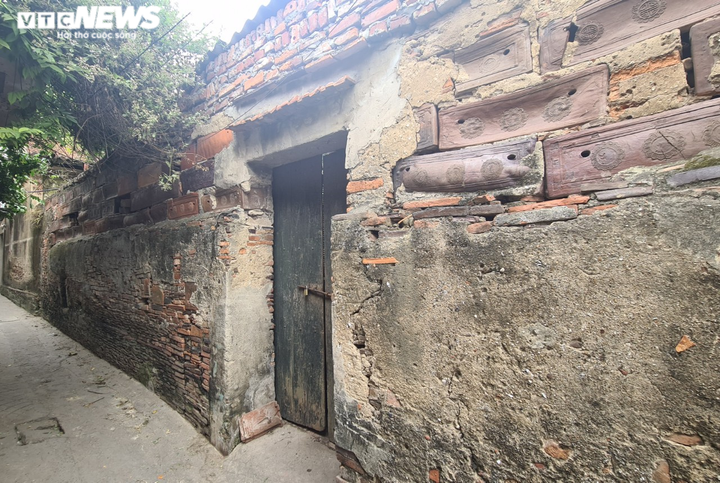 Độc đáo những bức tường cổ xây bằng mảnh chum, tiểu sành ở làng Thổ Hà - 11