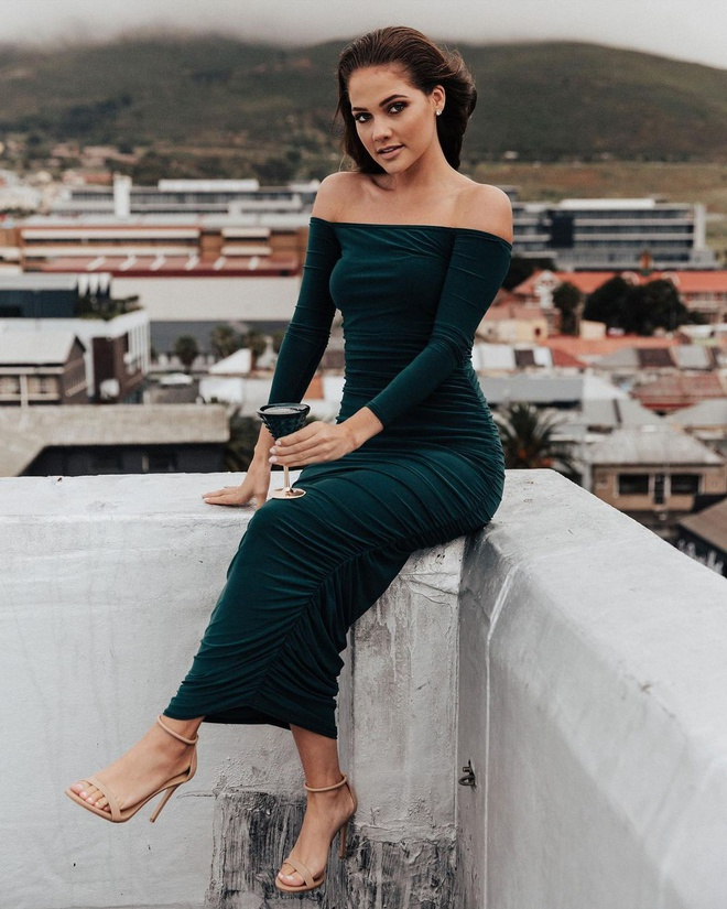 Hoa hậu Hoàn vũ Nam Phi mắc COVID-19 - 1