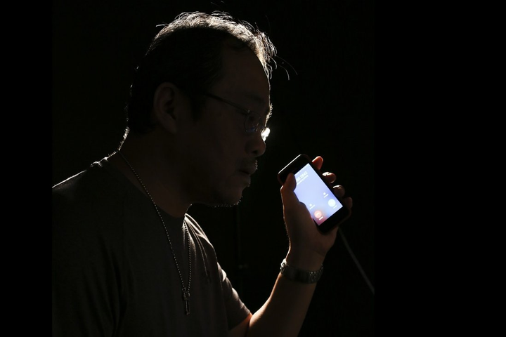 Giải trí trên mạng để tránh COVID-19, nhiều người trẻ bị lừa cả tình lẫn tiền - 1