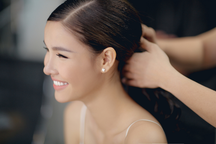 Ngắm nhan sắc đắm say lòng người của vợ Mạc Hồng Quân - 4