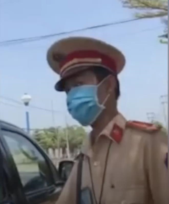 PGĐ Công an Đồng Nai: Sẽ xử lý cả các lãnh đạo liên đới clip 'xe đã gửi sếp' - 2