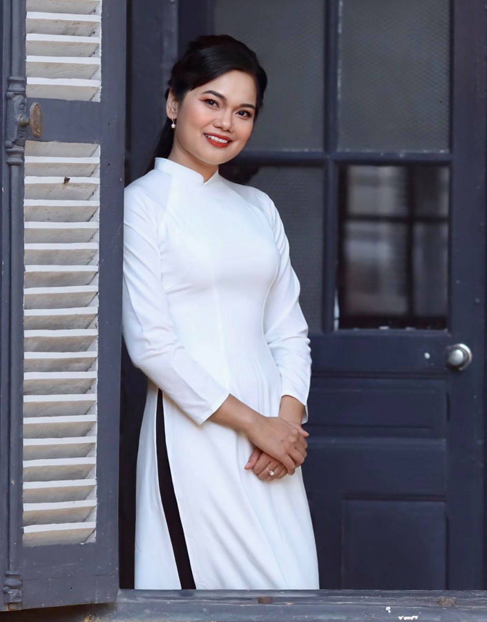 Chân dung vợ mới cưới kém 10 tuổi của MC Lê Anh - 5