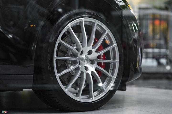 Chi tiết Maserati Ghibli phiên bản đặc biệt tại Việt Nam - 3
