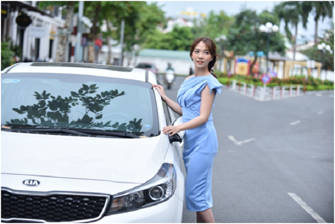 Thời trang đề cao tính ứng dụng của Loan Fashion - 1