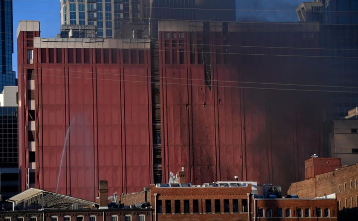 Ảnh: Cận cảnh hiện trường vụ nổ rúng động thành phố ở Mỹ - 3