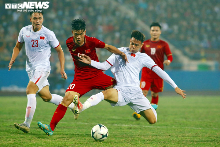 Trực tiếp ĐT Việt Nam 2-2 U22 Việt Nam: Thanh Minh gỡ hòa cho U22 Việt Nam - 1