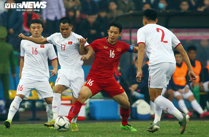 Trực tiếp ĐT Việt Nam 2-2 U22 Việt Nam: Thanh Minh gỡ hòa cho U22 Việt Nam - 3