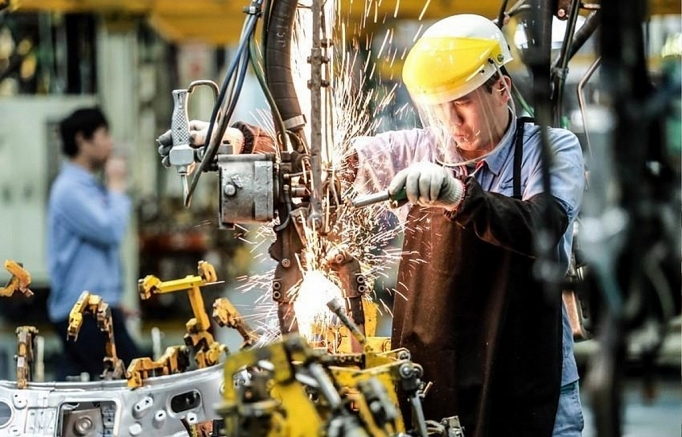 GDP quý III giảm kỷ lục 6,17% - 1