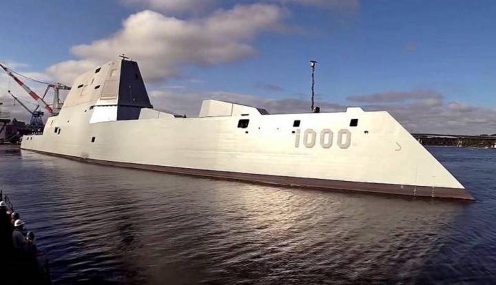 Đo sức mạnh siêu hạm Zumwalt của Mỹ và tuần dương hạng nặng Orlan của Nga - 2