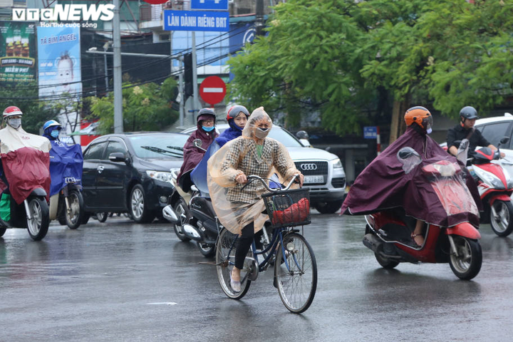 Ngày mai, không khí lạnh mạnh làm nhiệt độ miền Bắc xuống thấp nhất từ đầu mùa - 1