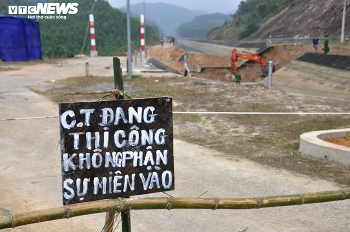 Ảnh: Hiện trường sự cố vỡ kênh tưới tiêu 4.300 tỷ đồng ở Thanh Hóa - 6