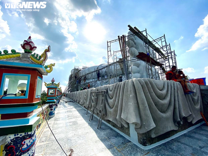 Chiêm ngưỡng tượng Phật nhập niết bàn lớn nhất Việt Nam sắp khánh thành - 3