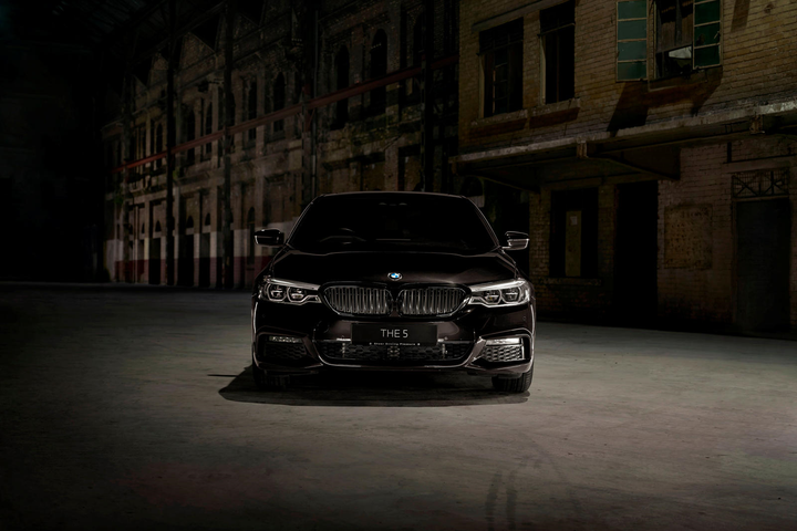 BMW 5 series phiên bản Dark Shadow Edition siêu 'ngầu' - 11