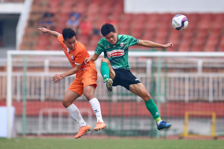 CLB TP.HCM thua trắng đội mới lên hạng trong trận ra mắt HLV Polking - 10