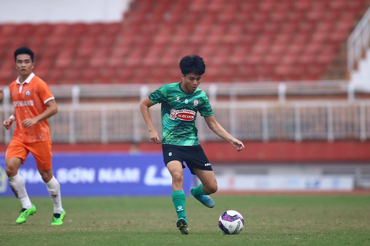 CLB TP.HCM thua trắng đội mới lên hạng trong trận ra mắt HLV Polking - 3