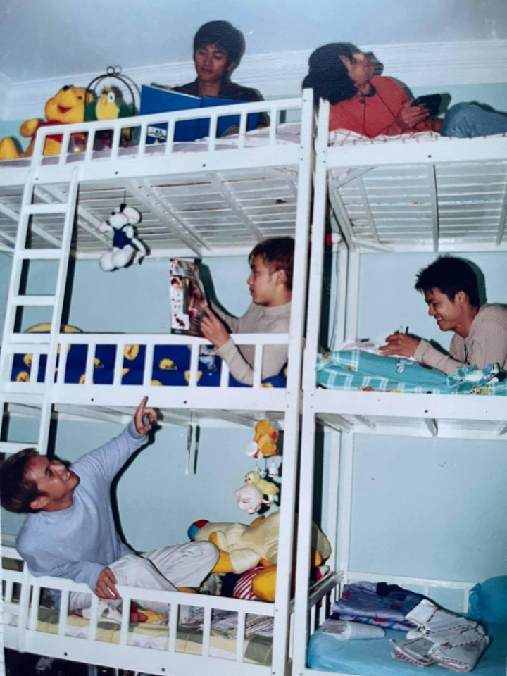 Những khoảnh khắc đẹp của Vân Quang Long bên bạn bè, đồng nghiệp - 4