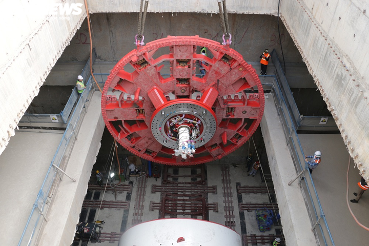 Cận cảnh lắp ráp máy khoan 850 tấn đào hầm đường sắt Nhổn - ga Hà Nội - 6