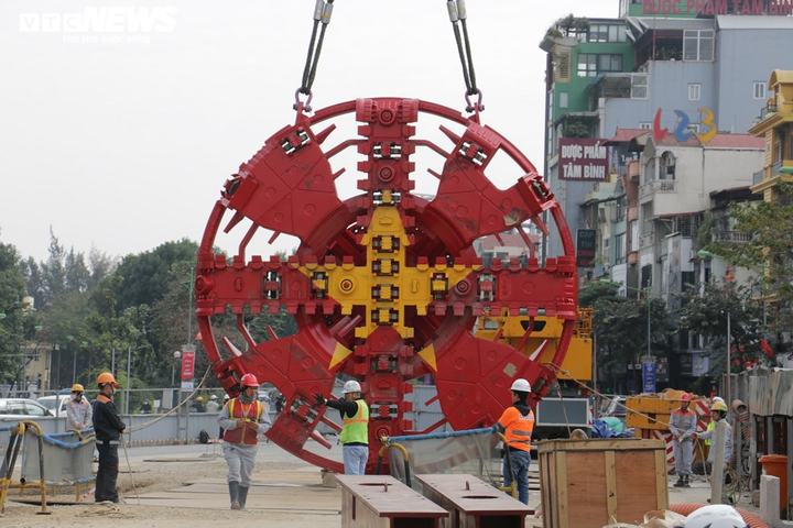 Cận cảnh lắp ráp máy khoan 850 tấn đào hầm đường sắt Nhổn - ga Hà Nội - 2