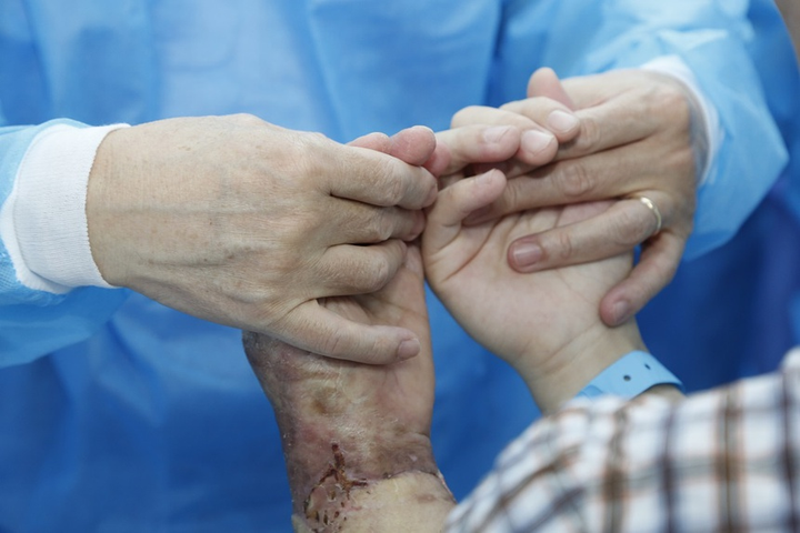 Những 'lần đầu tiên' ấn tượng và mang tầm thế giới của y tế Việt Nam 2020 - 2