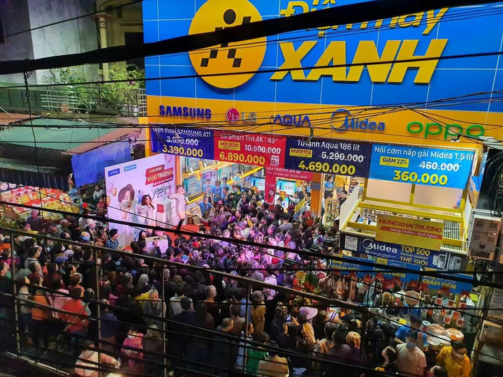 Thế Giới Di Động mở rộng chuỗi cửa hàng ‘thần tốc’ bất chấp dịch COVID - 2