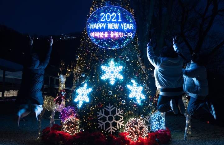 Thế giới chào đón năm mới 2021 - 14