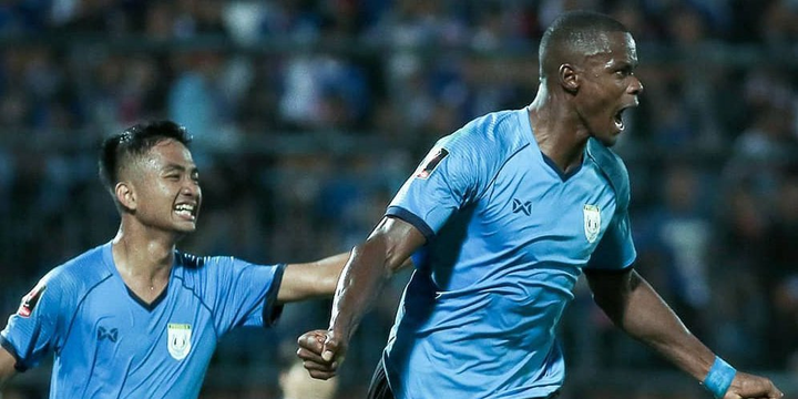 HAGL sắp chốt mua ‘bom tấn’: Coi chừng lại chân gỗ - 1