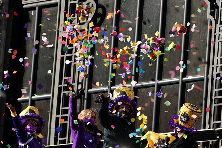 Thế giới chào đón năm mới 2021 - 23