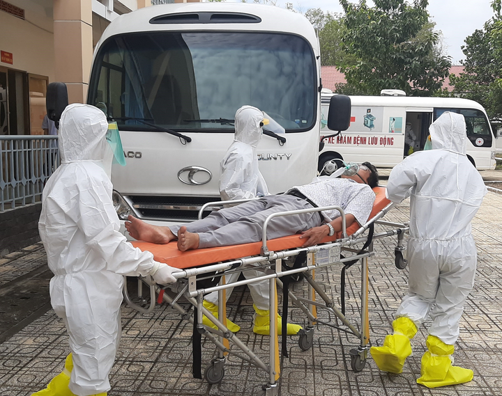 10 hoạt động nổi bật của ngành Y tế TP.HCM trong năm 2020 - 1