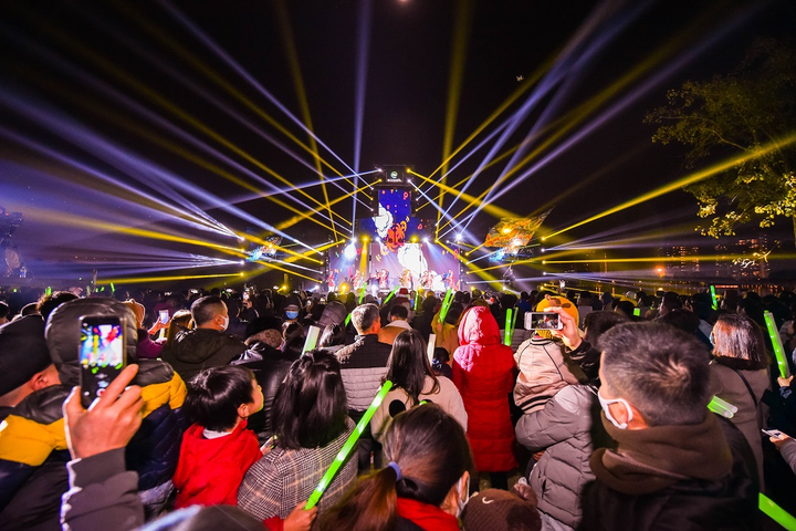 Gần 20.000 cư dân Ecopark mãn nhãn cùng đại tiệc countdown hoành tráng - 6