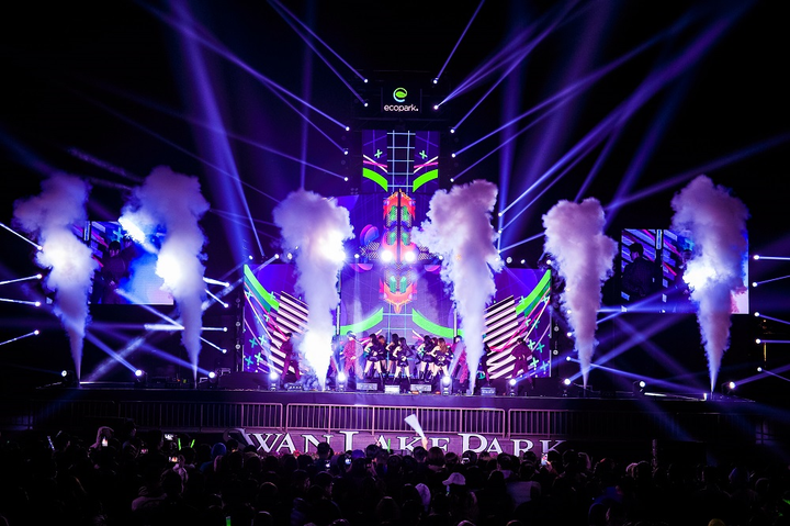 Gần 20.000 cư dân Ecopark mãn nhãn cùng đại tiệc countdown hoành tráng - 7