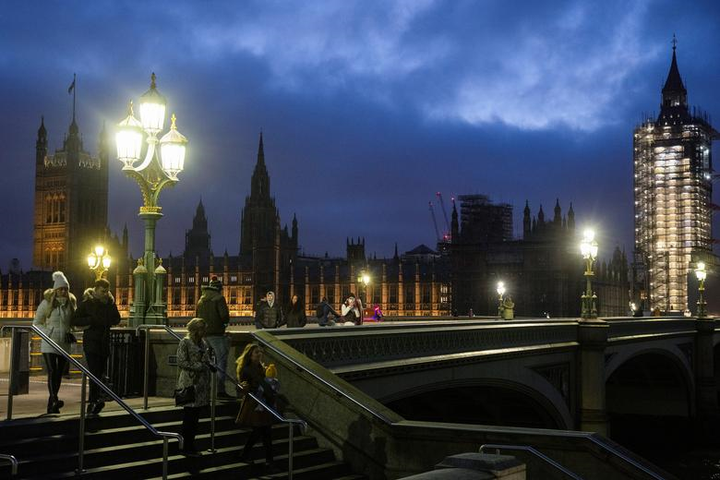 Ảnh: Giao thừa vắng tanh trên toàn thế giới - 7