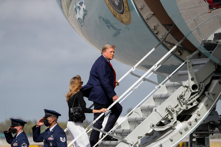 Ông Trump tự hào về 'thắng lợi lịch sử' 4 năm trong bài phát biểu đón năm mới - 2