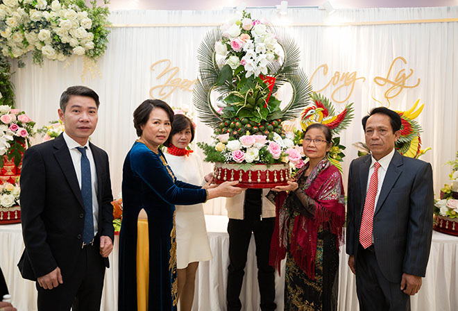 Ảnh: NSND Công Lý và cô dâu Ngọc Hà rạng rỡ trong ngày cưới - 6