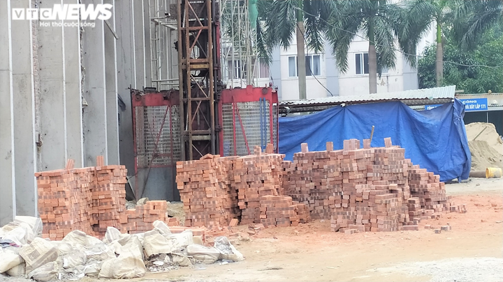 Rơi thang tời, 11 công nhân thương vong: Chủ đơn vị thi công lên tiếng - 1