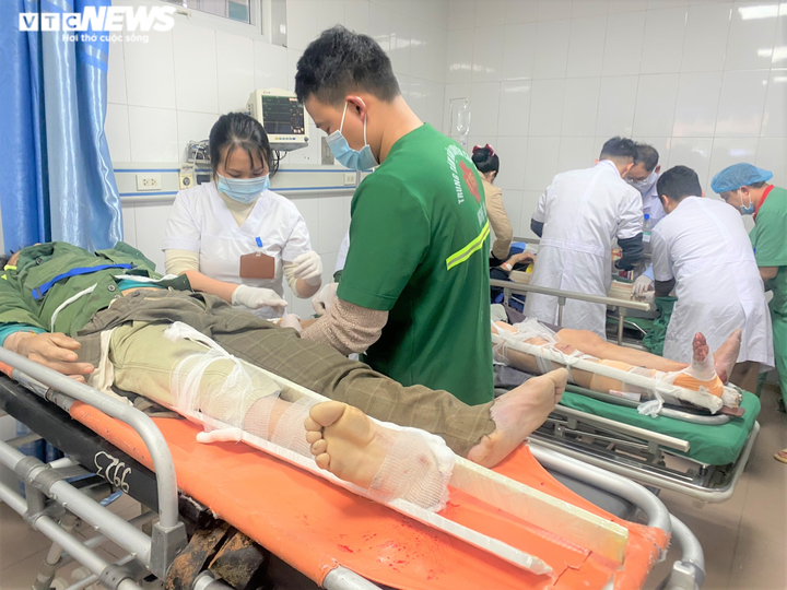 Rơi thang tời, 11 công nhân thương vong: Chủ đơn vị thi công lên tiếng - 2