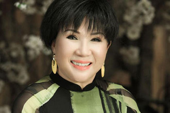 Khánh Ly: 'Danh ca Lệ Thu rất yếu, vẫn đang nằm trong phòng chăm sóc đặc biệt' - 1