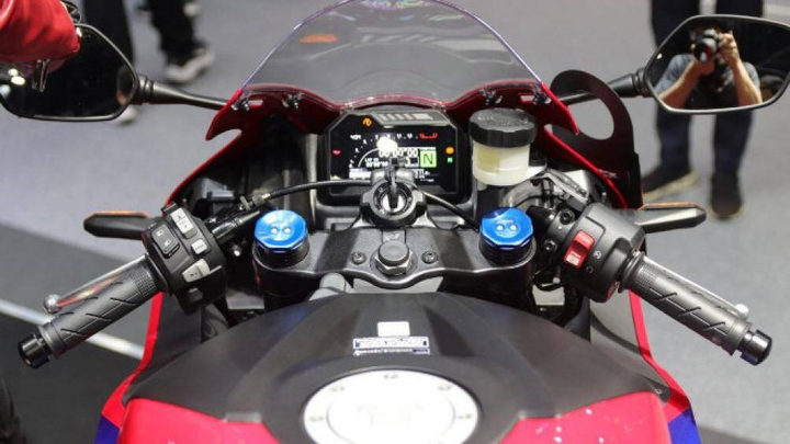 Xe Honda CBR600RR 2021 giá 422 triệu đồng có gì nổi bật? - 8