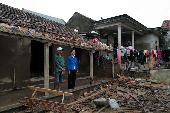 Làm từ thiện: Cần những hành động thiết thực - 2