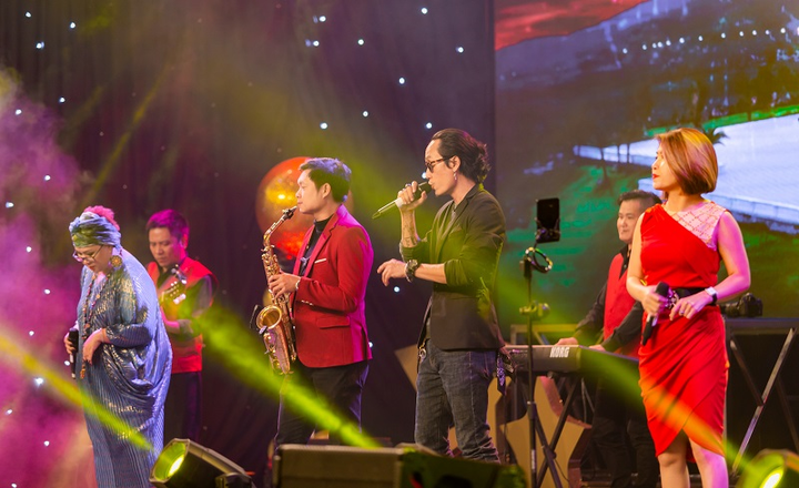 Rực rỡ lễ hội pháo hoa đón năm mới tại Dạ tiệc Vinpearl ba miền - 6