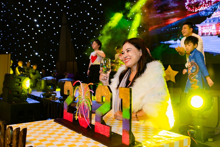 Rực rỡ lễ hội pháo hoa đón năm mới tại Dạ tiệc Vinpearl ba miền - 7