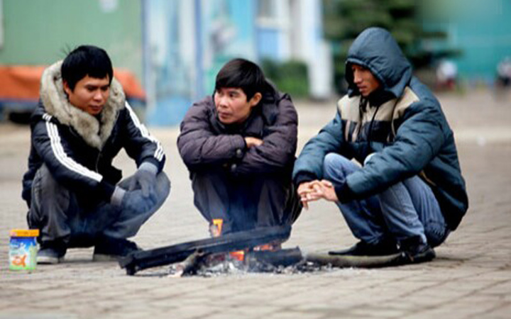 Thời tiết ngày đầu tuần: Bắc Bộ vẫn chìm trong giá rét, Nam Bộ mưa dông - 1