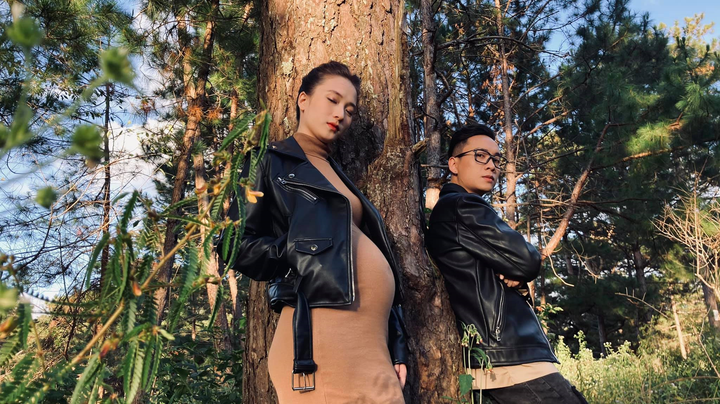 Mang bầu gần sinh, bà xã JustaTee khoe nhan sắc khiến nhiều chị em ghen tỵ - 1