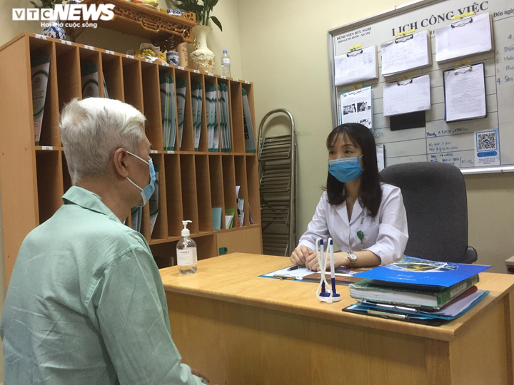 Khám miễn phí phát hiện sớm ung thư tiền liệt tuyến cho nam giới trên 50 tuổi - 1