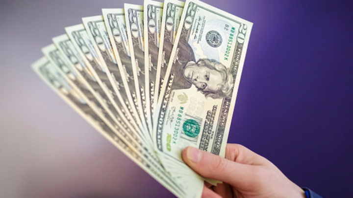 Tỷ giá USD hôm nay 5/1: Lại lao dốc, USD đối diện tương lai mờ mịt - 1