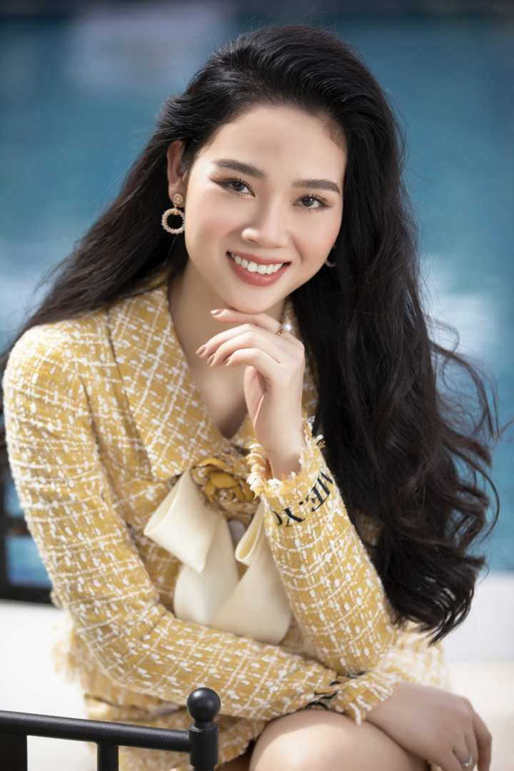 Vẻ đẹp căng tràn, quyến rũ của Hoa hậu Mai Phương ở tuổi U40 - 13