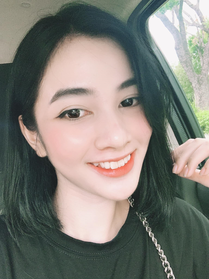 Nhan sắc người đẹp kém 27 tuổi hẹn hò chồng cũ Lệ Quyên - 4