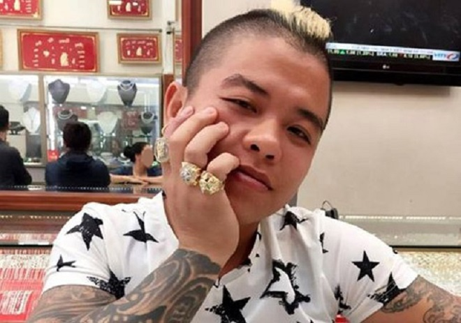 Xe chở 'thánh chửi' Dương Minh Tuyền bị bắn ở Hải Dương: Công an thông tin - 1